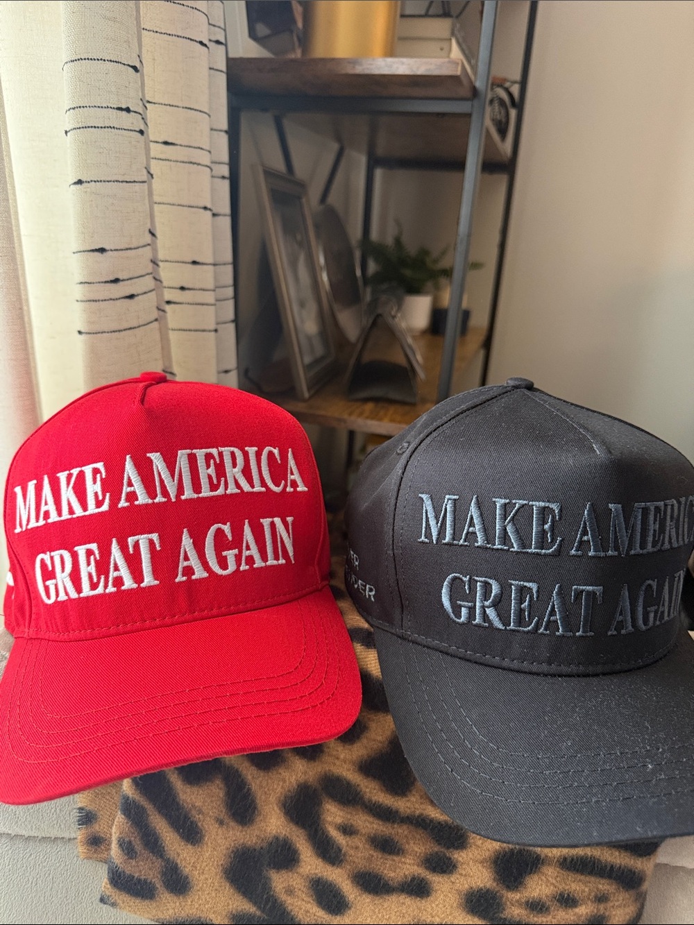 Embroidered 'Make America Great Again' Baseball Cap - Red